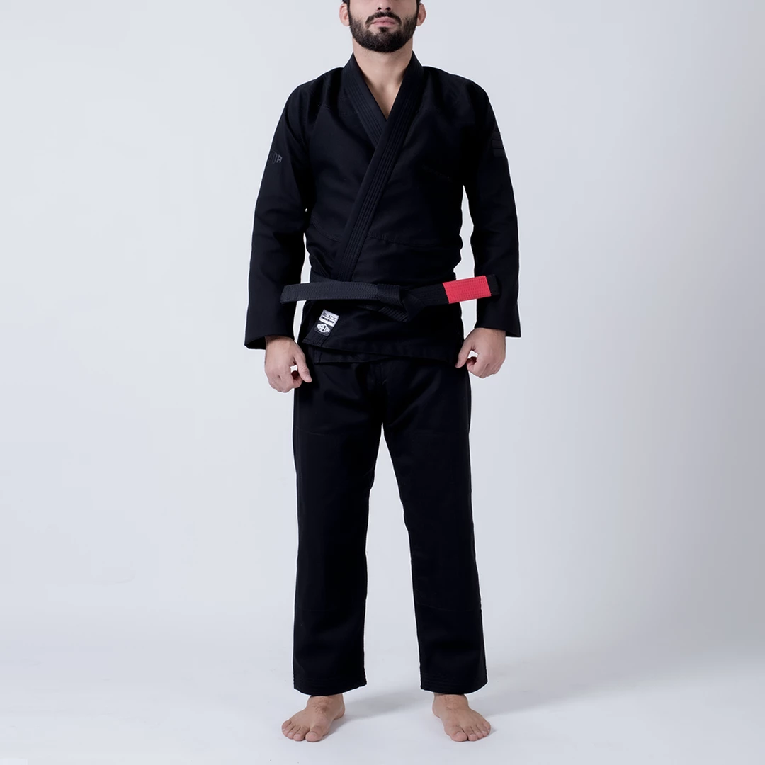 KIMONOS Maeda Black Label Jiu Jitsu Gi (Free White Belt)