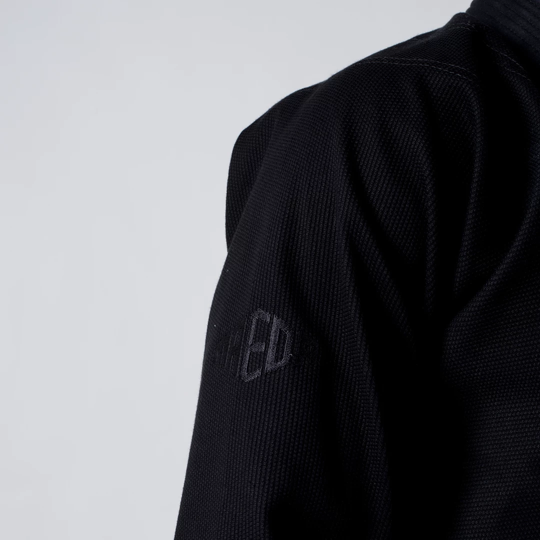 KIMONOS Maeda Black Label Jiu Jitsu Gi (Free White Belt)