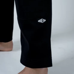 KIMONOS Maeda Black Label Jiu Jitsu Gi (Free White Belt)