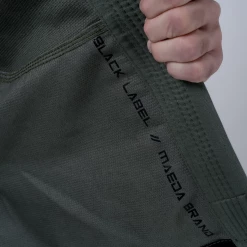 KIMONOS Maeda Black Label Jiu Jitsu Gi (Free White Belt)