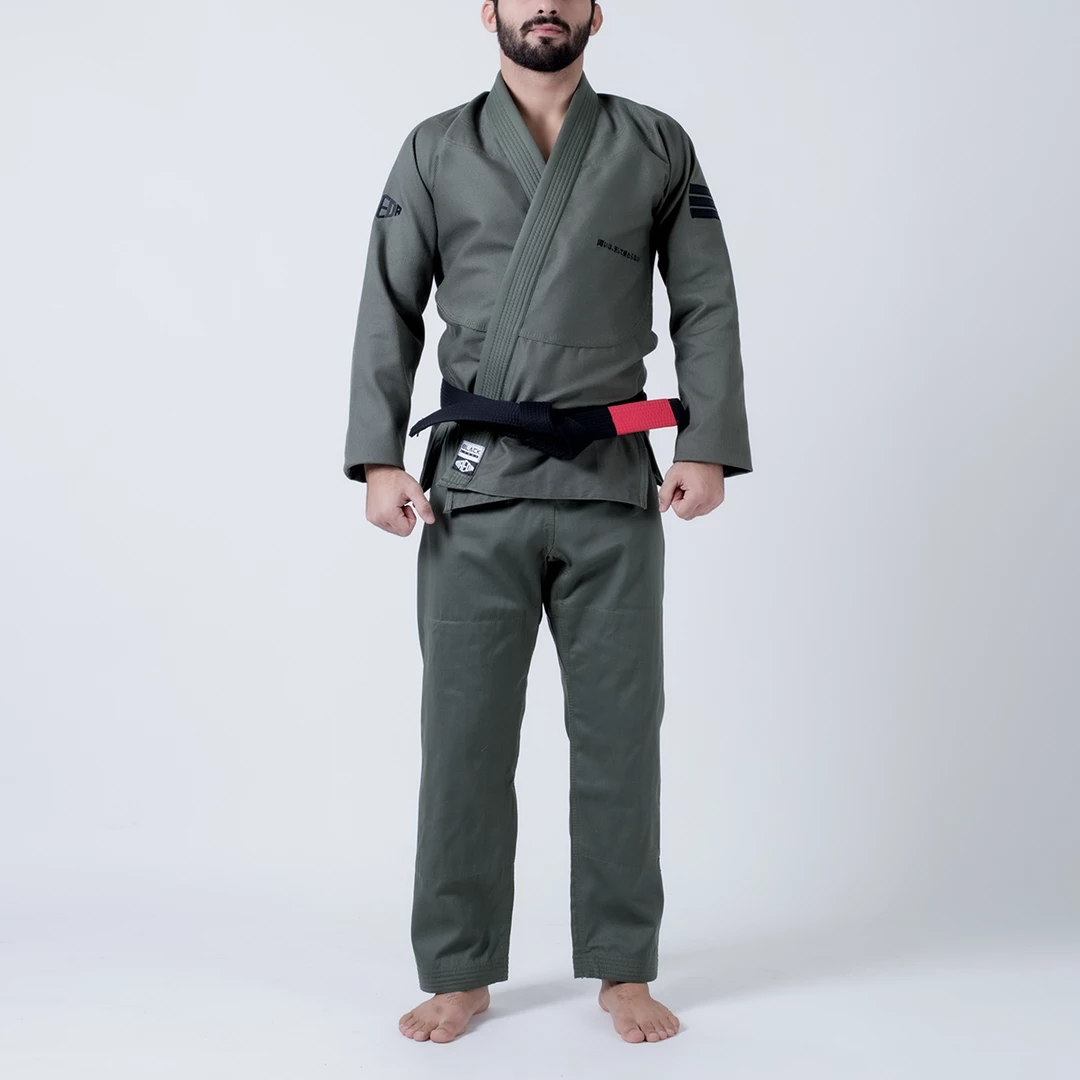 KIMONOS Maeda Black Label Jiu Jitsu Gi (Free White Belt)