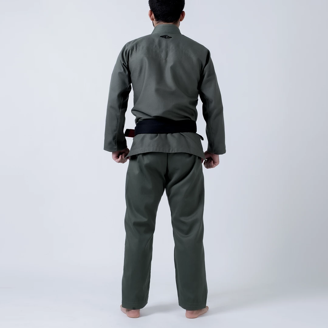 KIMONOS Maeda Black Label Jiu Jitsu Gi (Free White Belt)