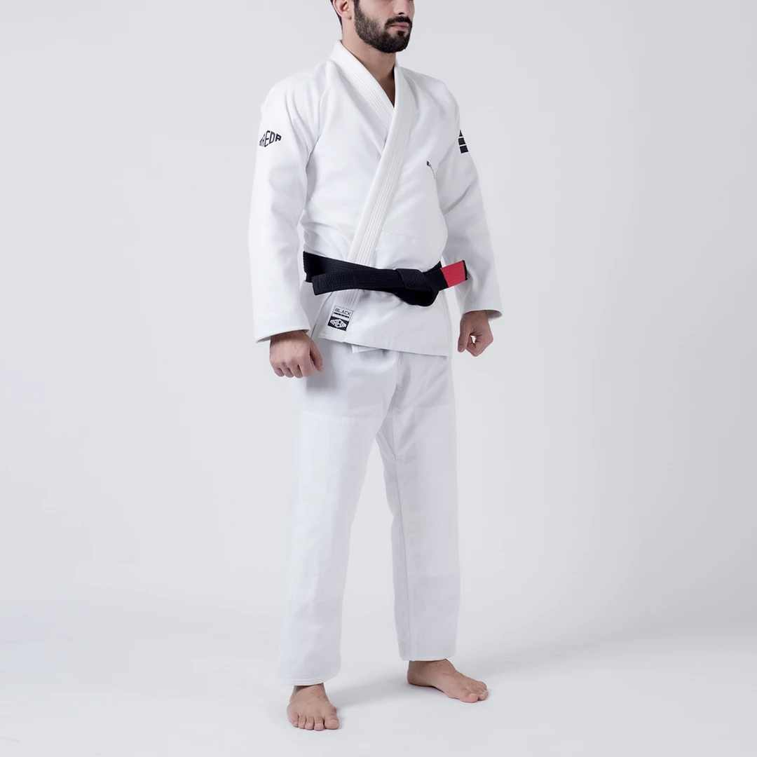 KIMONOS Maeda Black Label Jiu Jitsu Gi (Free White Belt)