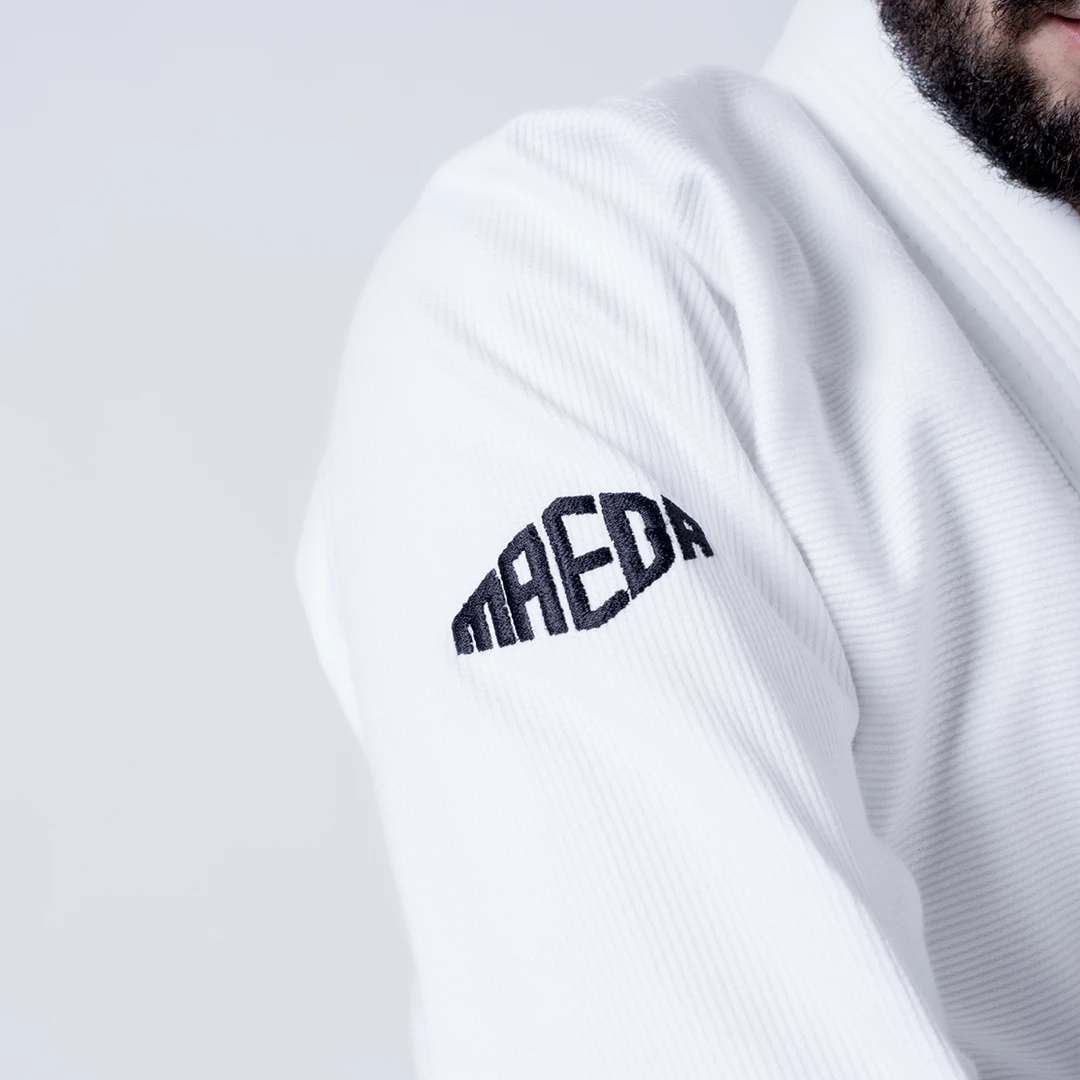 KIMONOS Maeda Red Label 3.0 Jiu Jitsu Gi (Free White Belt)