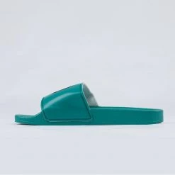 BearFoot Pembroke Slides APPAREL