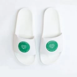 BearFoot Pembroke Slides APPAREL